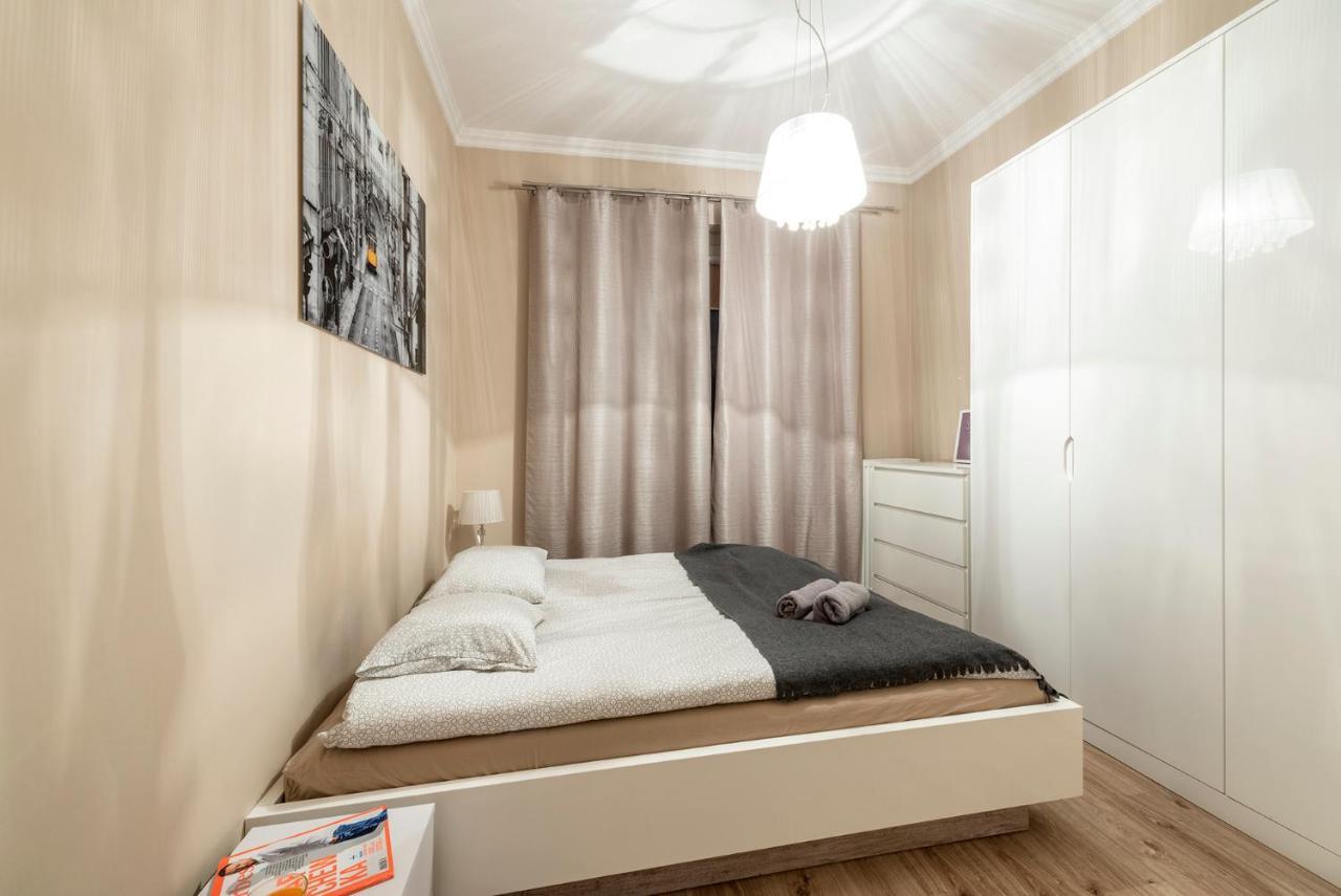 Warsaw - Aparts Lotnisko Okecie Apartment Exterior photo